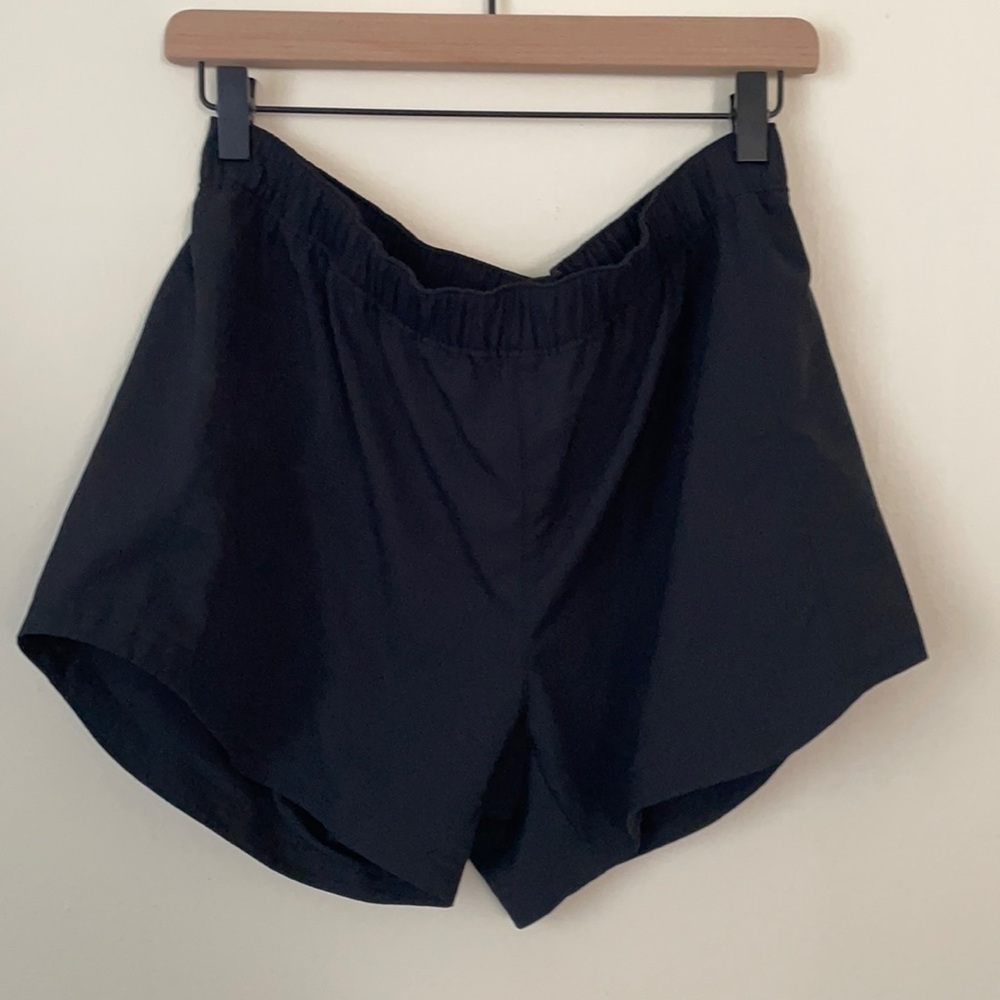 Lightweight Columbia PFG Shorts